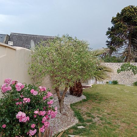 Les Palmiers Bed & Breakfast Bayeux Exterior photo