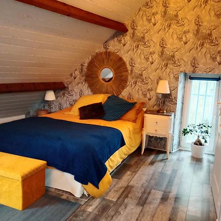 Les Palmiers Bed & Breakfast Bayeux Exterior photo
