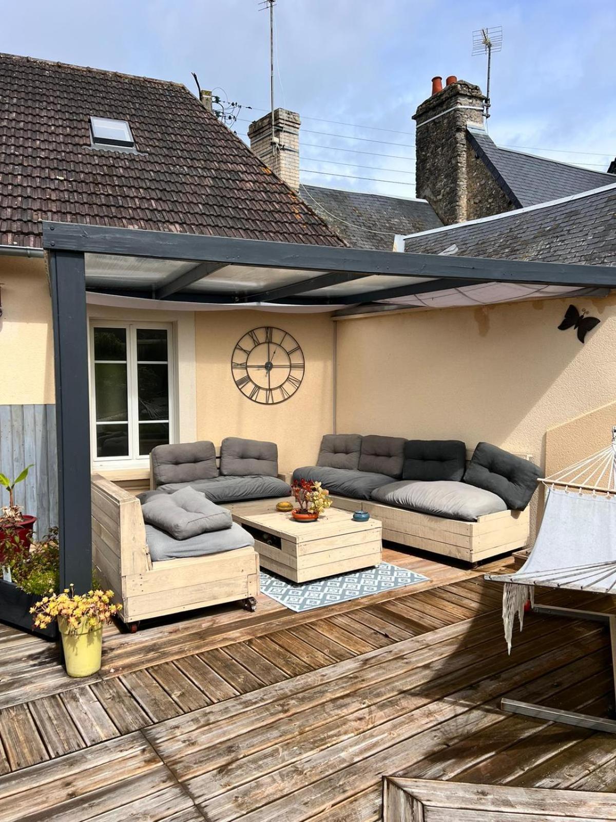 Les Palmiers Bed & Breakfast Bayeux Exterior photo