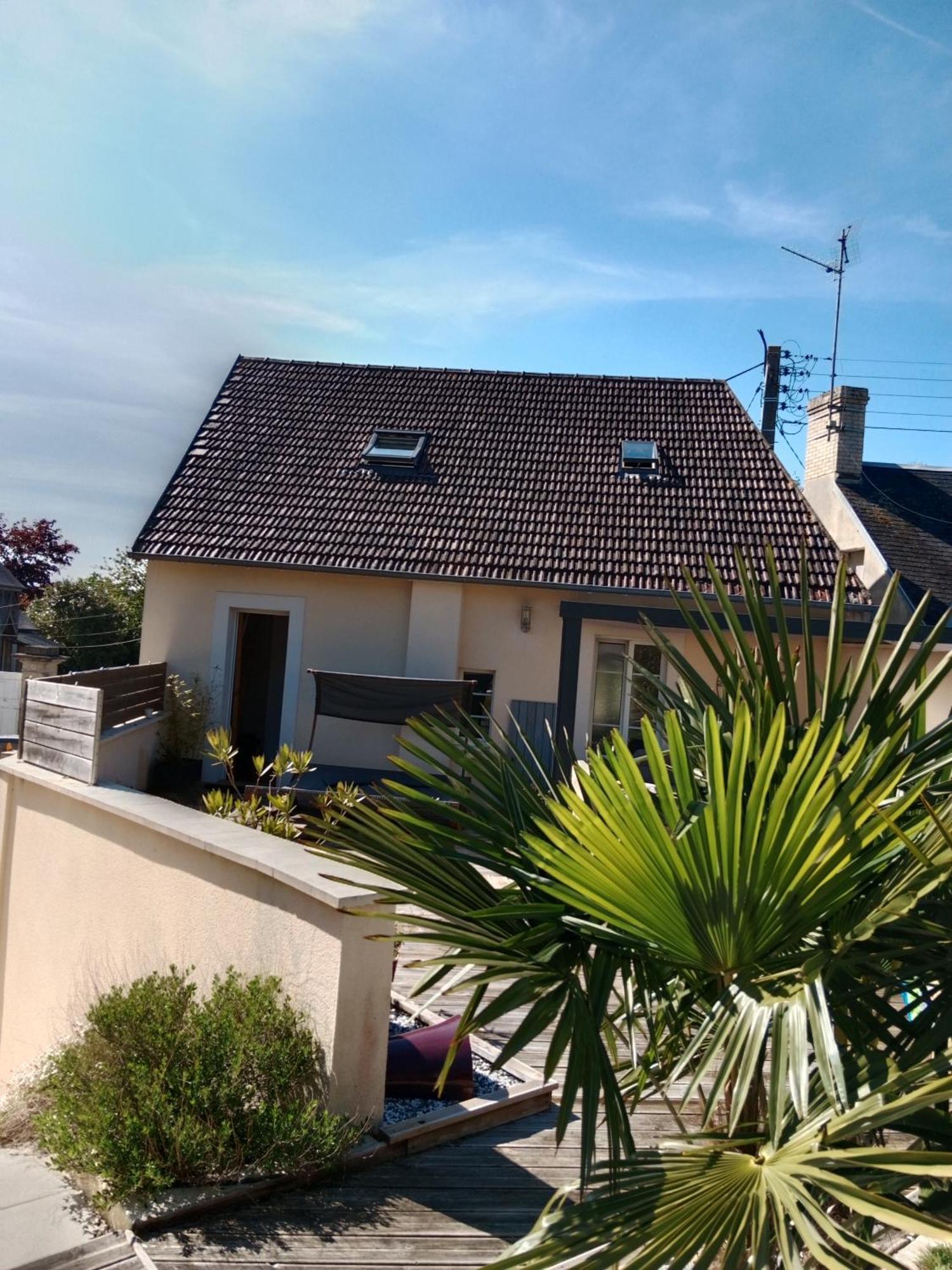 Les Palmiers Bed & Breakfast Bayeux Exterior photo